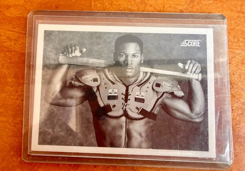 1990 score 697 - 1990, bo